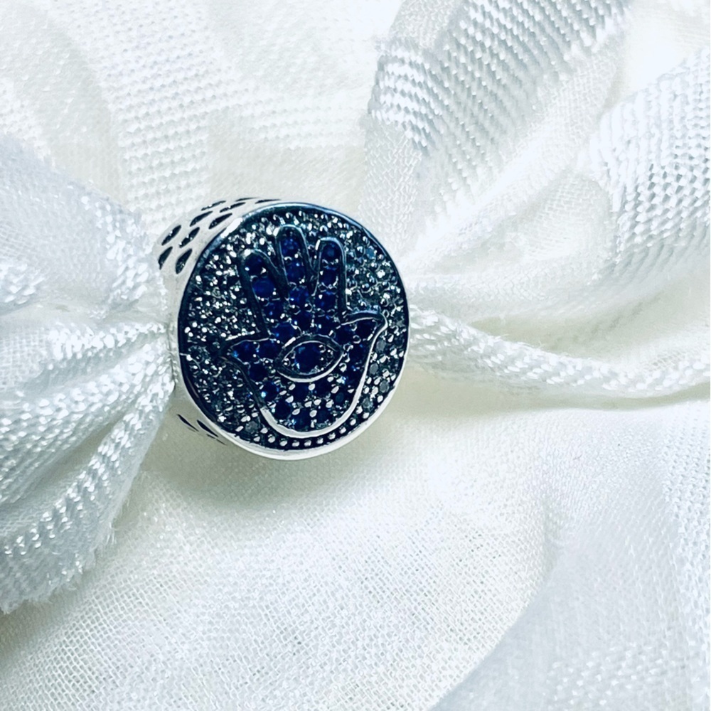 🧿✨ NWOT Blue Evil Eye Hamsa Hand Charm – 925 Sterling Silver 💙